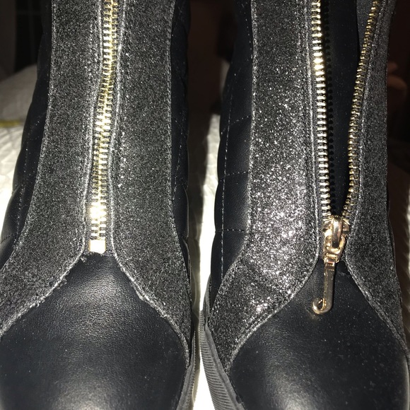 Juicy Couture NEW black booties size 9 NEW w/zippe - Picture 3 of 5